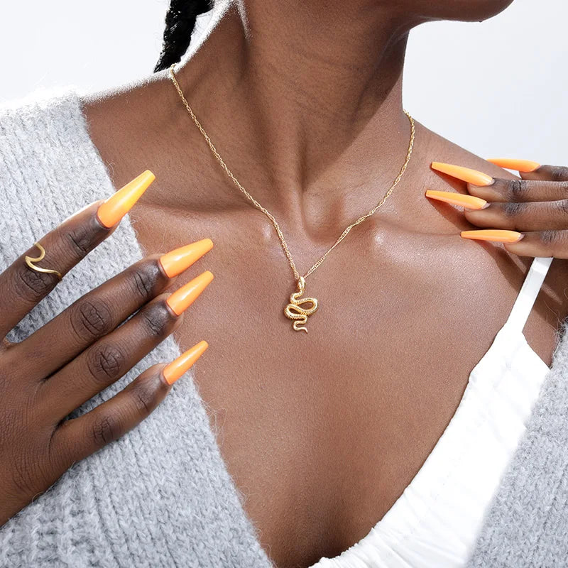 Collier Serpent Élégance – Acier Inoxydable Doré