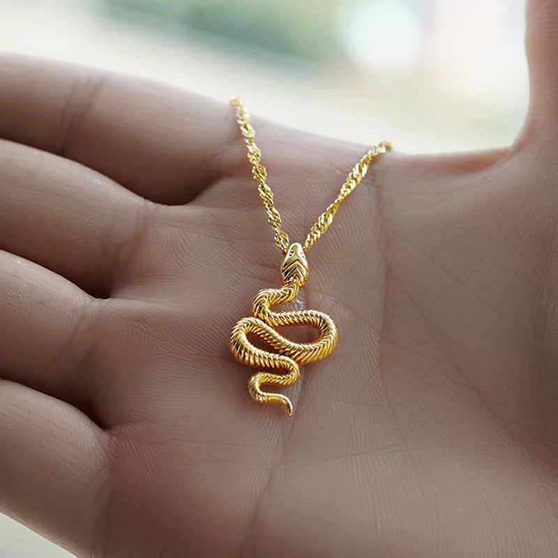 Collier Serpent Élégance – Acier Inoxydable Doré